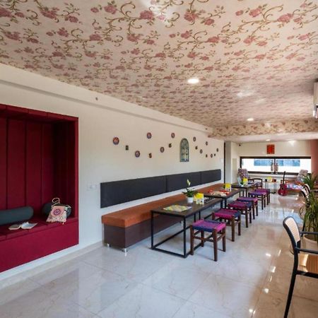 The Hosteller Jaipur, Mi Road Exterior foto