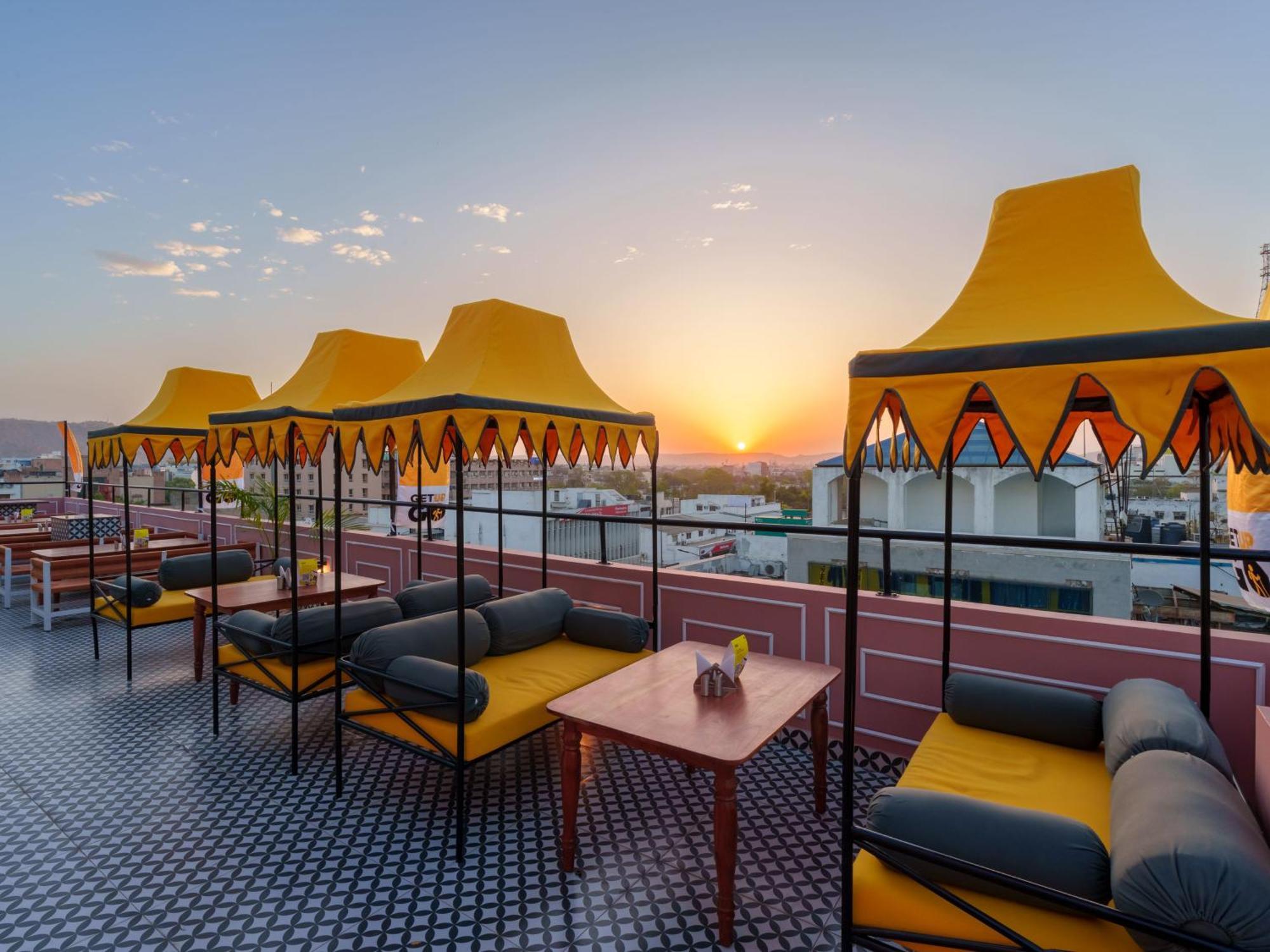 The Hosteller Jaipur, Mi Road Exterior foto